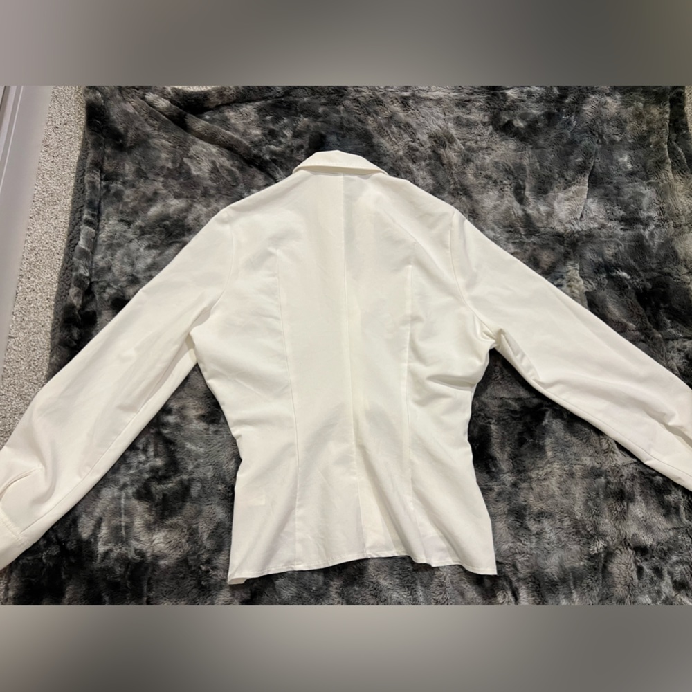 Designer white blouse - Picture 3 of 4